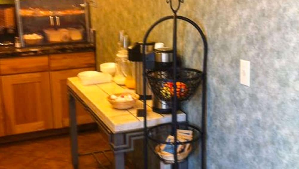 Magnuson Hotel Ely - photo 21
