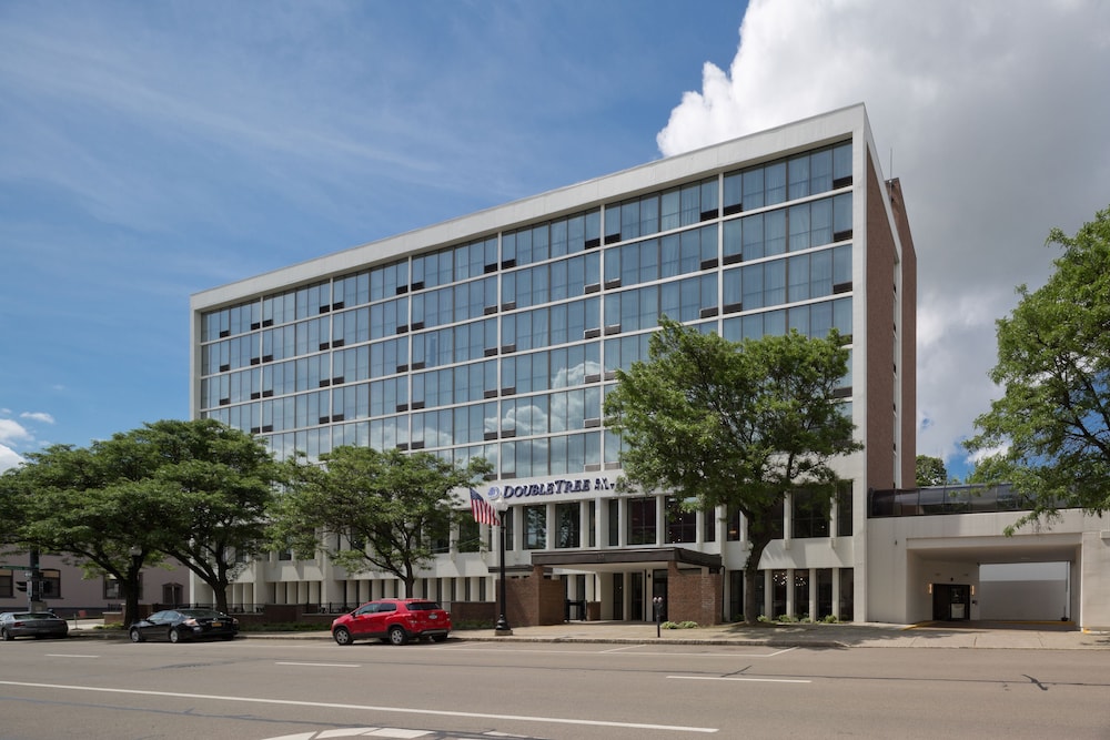 DoubleTree by Hilton Jamestown - photo 49