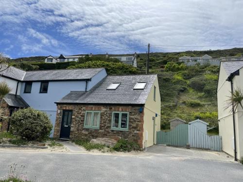 Driftwood - carbon neutral hotel in Truro
