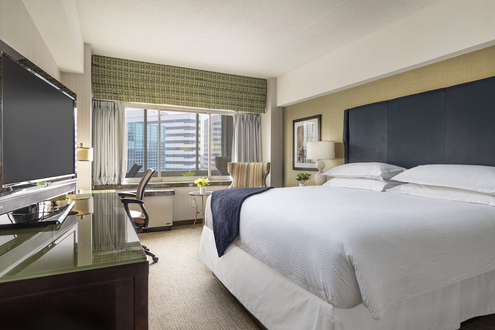 The Stamford Hotel - photo 12