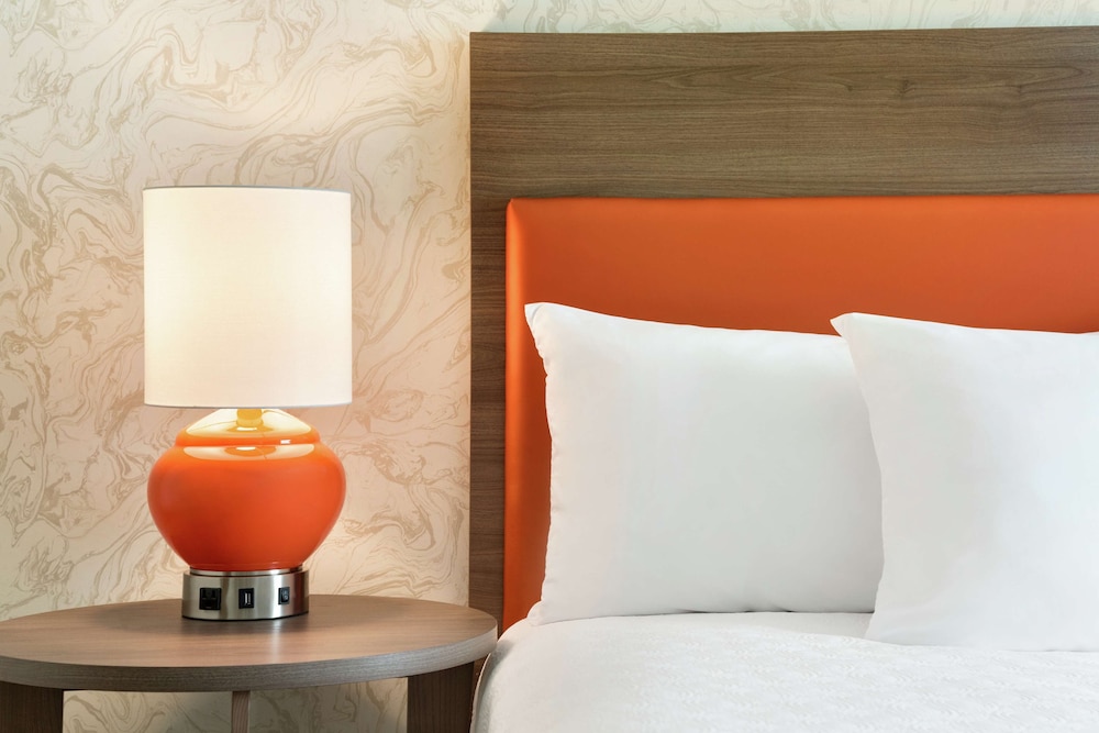 Home2 Suites by Hilton Frederick - photo 13