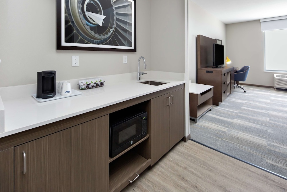 Hampton Inn & Suites San Diego Airport Liberty Station - photo 33