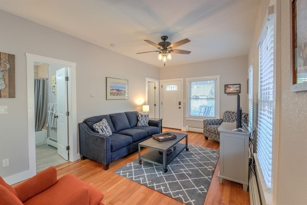 Couple's Mountain Getaway Close to Everything - featured photo
