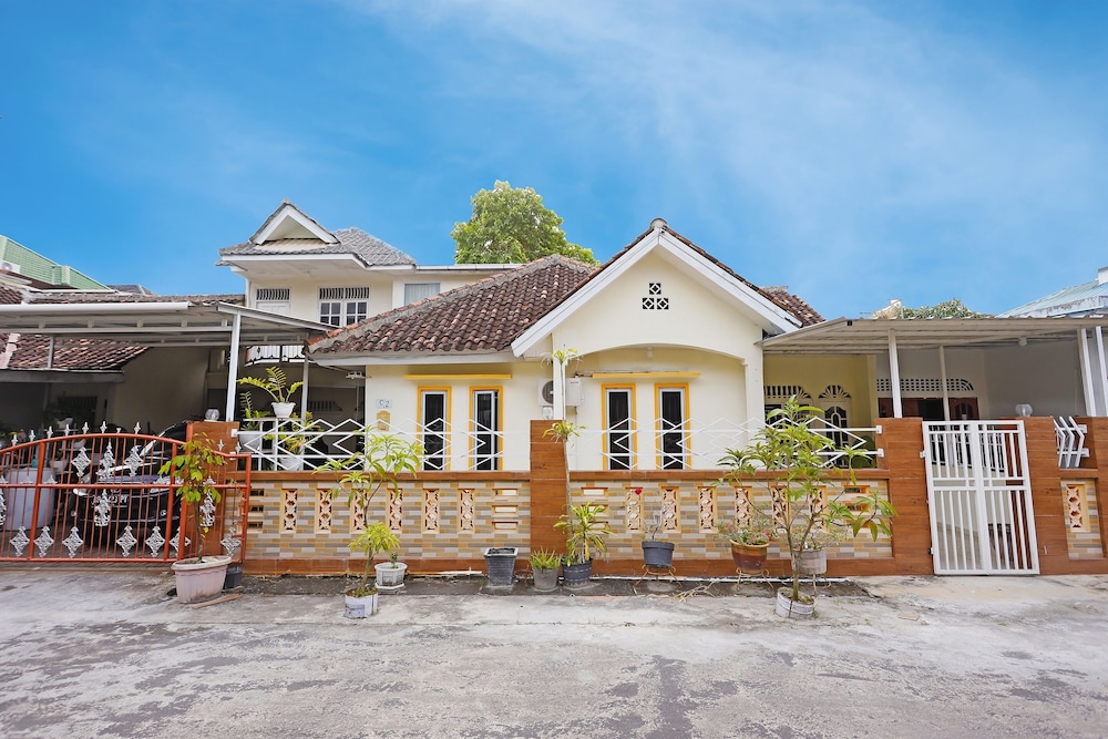 Wisma Pinggir Mitra Reddoorz — Tanjung Pinang