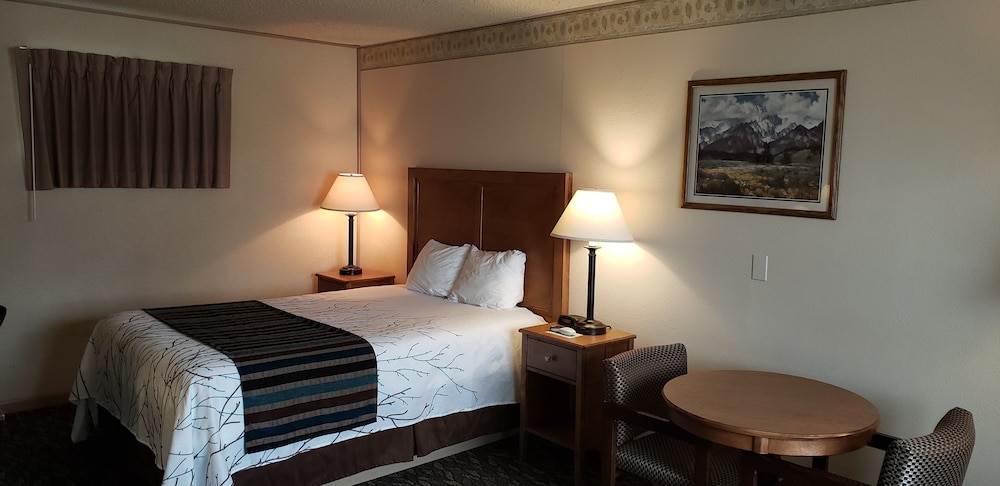 Stagecoach Inn & Suites - photo 9