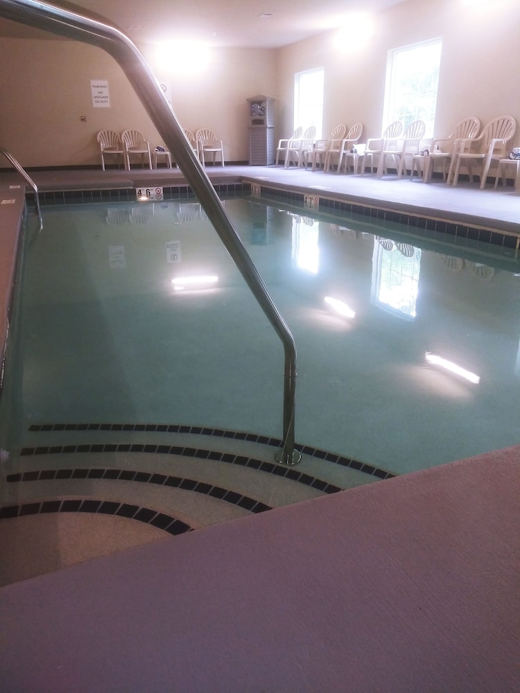 Cobblestone Hotel & Suites Harborcreek - photo 15
