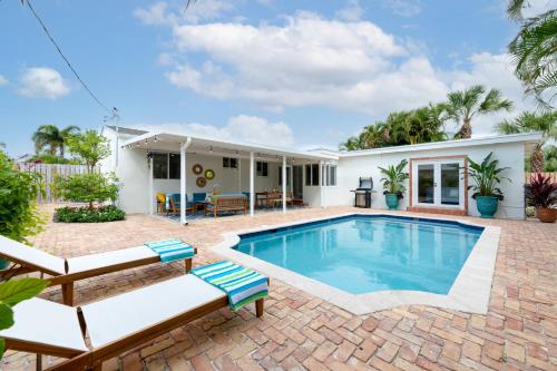 Family Fun Beach Villa Near the Intercoastal — 4-Star Luxury Hotel in West Palm Beach, United States