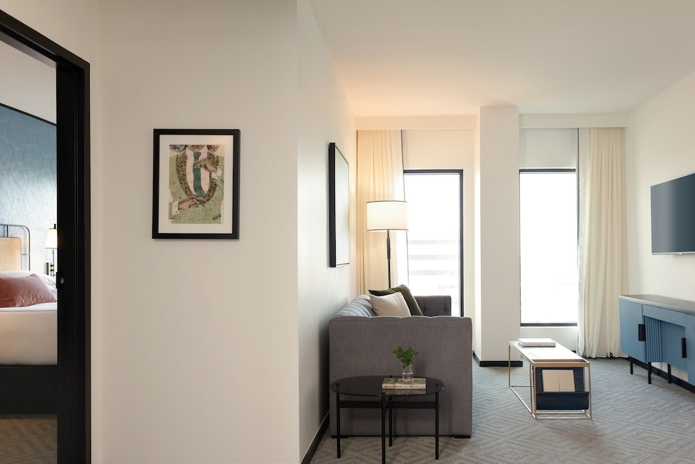 Kimpton Hotel Fontenot by IHG - photo 26