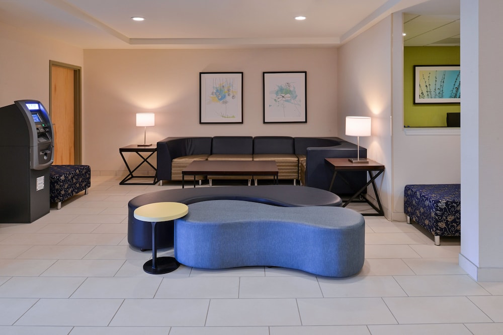 Holiday Inn Express & Suites West Ocean City by IHG - photo 35