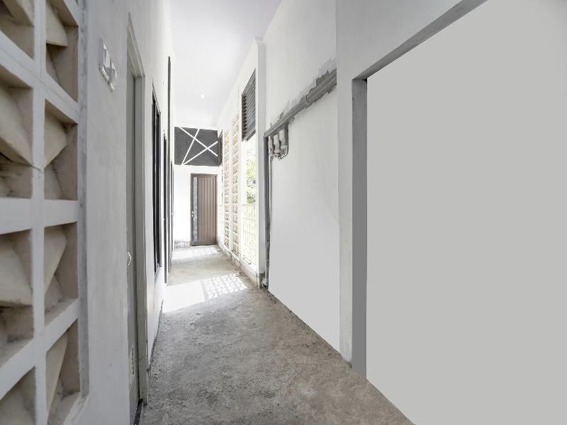 Hotel O Rumah Kost Gresik Syariah — Gresik