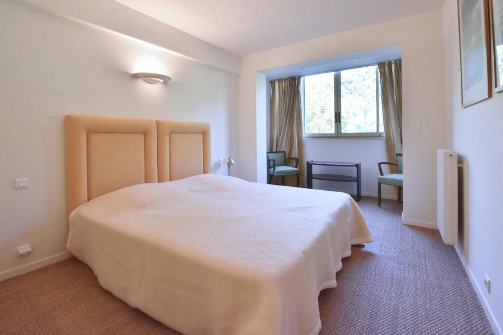 Close To Downtown Cannes Swimming Pool And Sea View — 4-Star Luxury Hotel in Cannes, France