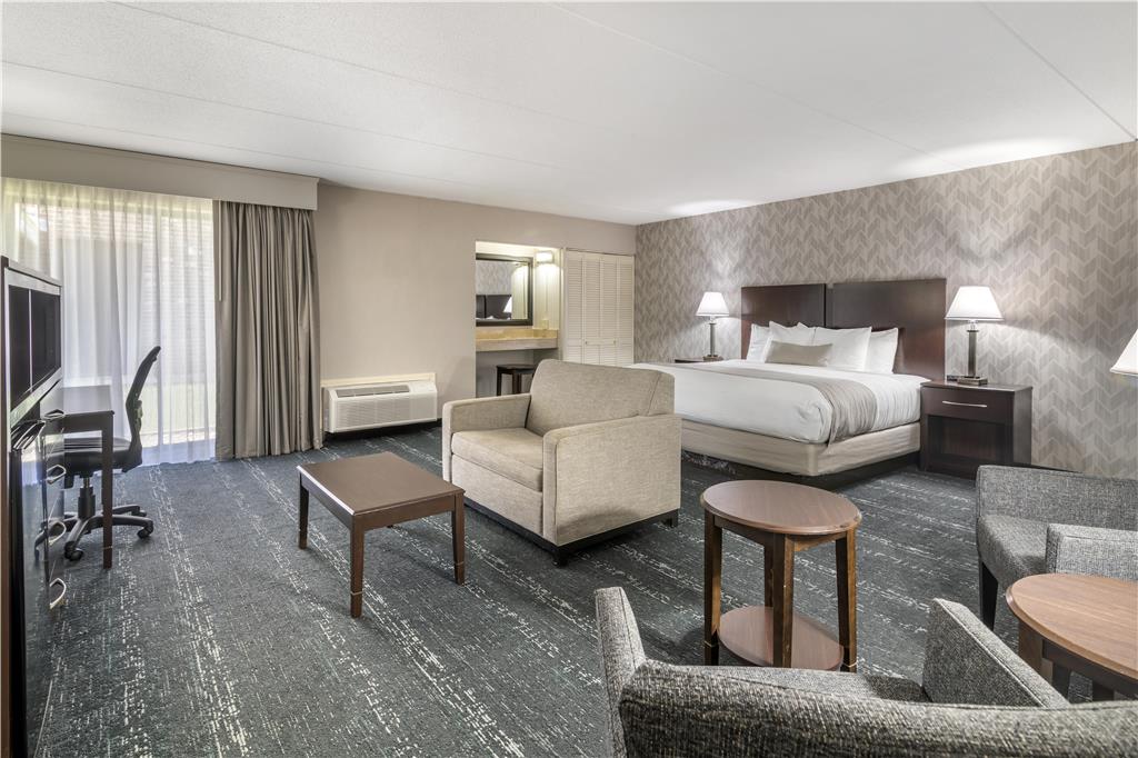 Best Western Plus Keene Hotel - photo 61