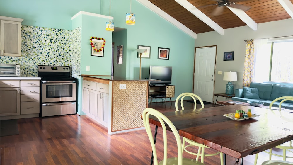 Hale Ola Aina home — 4-Star Luxury Hotel in Kea'au, United States