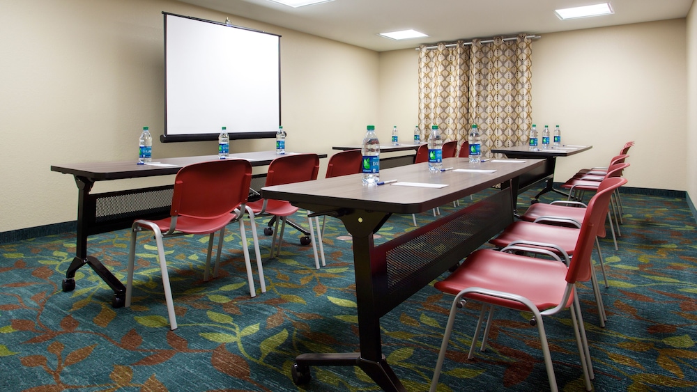 Candlewood Suites Carrollton by IHG - photo 17