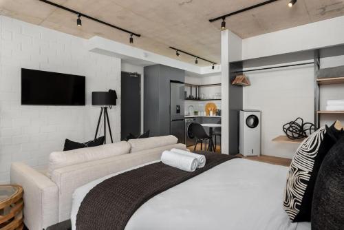 Gorgeous Sea Point Apartment