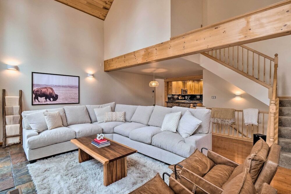 2 Mi to Dtwn Leadville Haven with 2 Furnished Decks in Leadville, United States