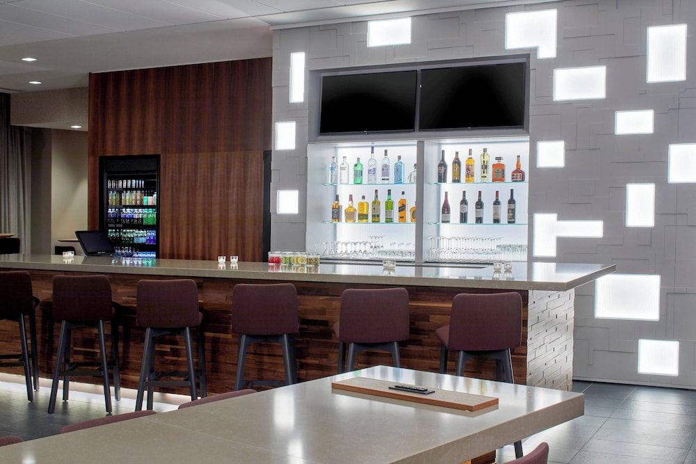 Courtyard by Marriott Albany Airport - photo 32