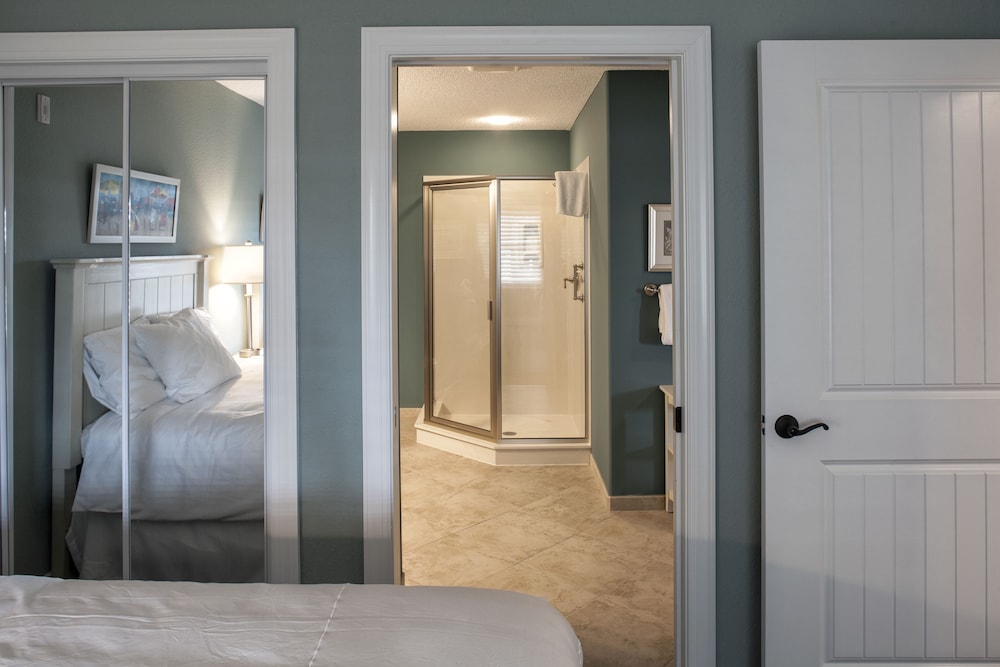 Bluewater Resort & Marina by Spinnaker Resorts - photo 14