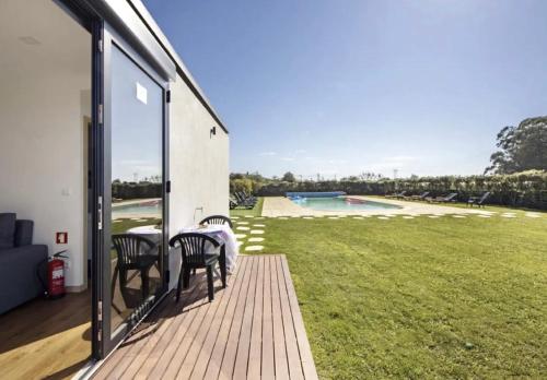 Villa com 4 apartamentos — 4-Star Luxury Hotel in Apulia, Portugal