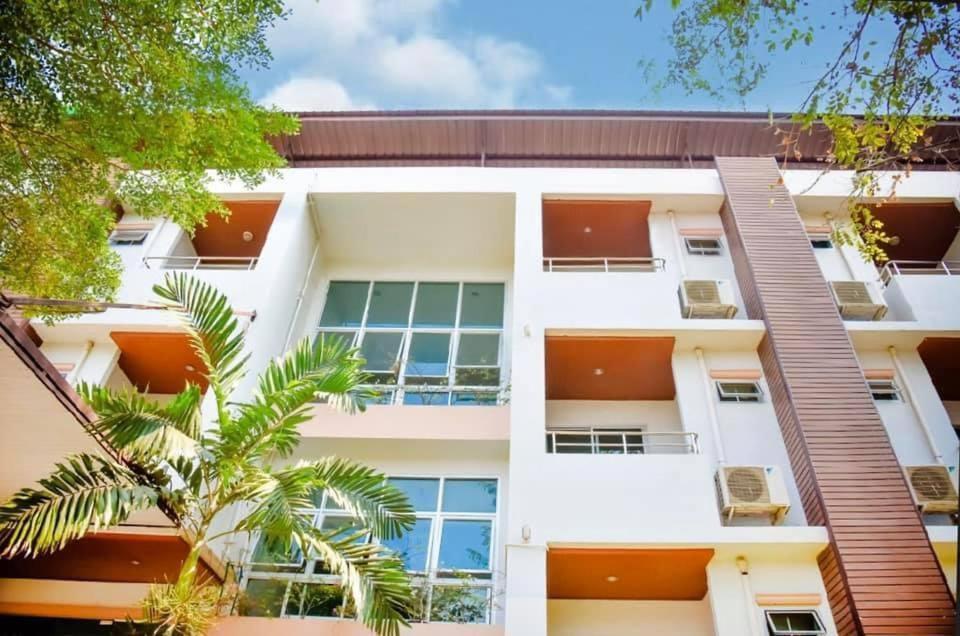 Srivara Place โรงแรมศรีวรา เพลส in Phetchabun, Thailand