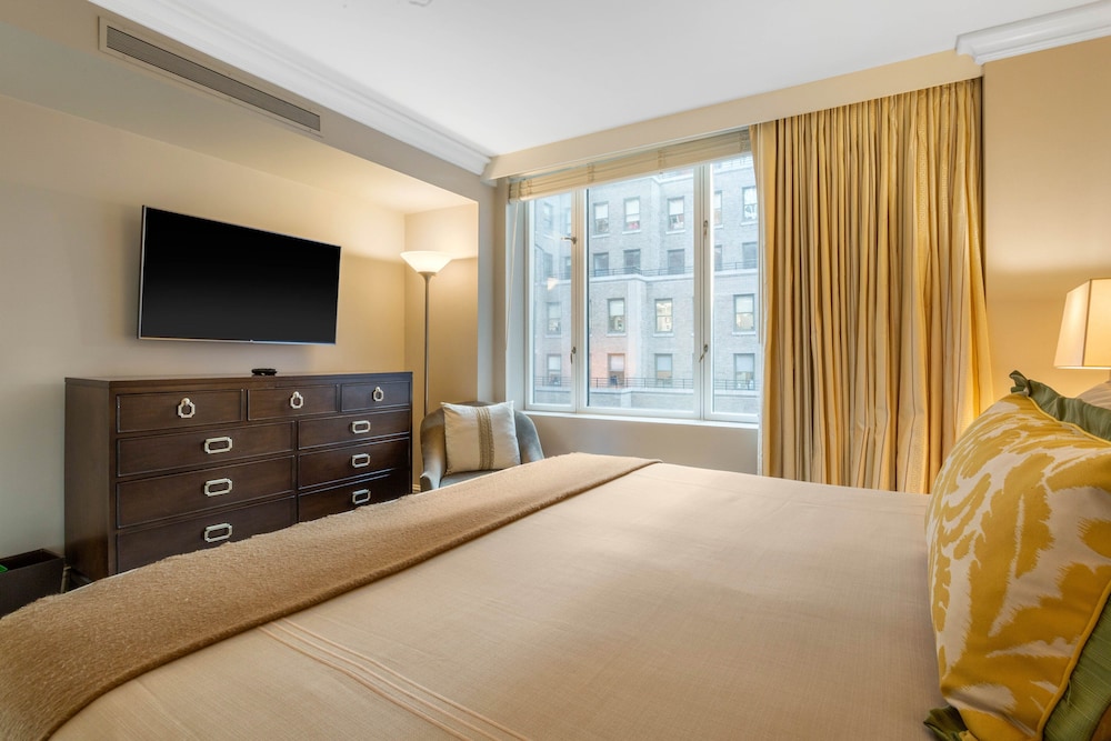 Omni Berkshire Place - photo 100