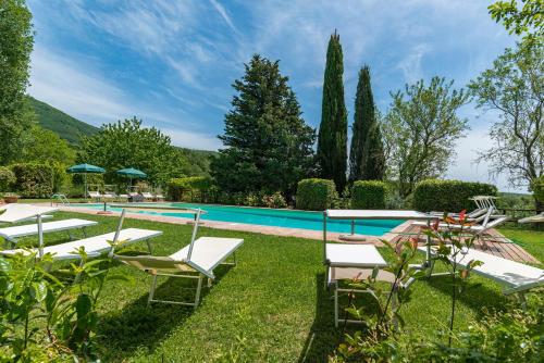 Borgo Fastelli House in historical Borgo in Tuscany Sambuco — 4-Star Luxury Hotel in Sarteano, Italy