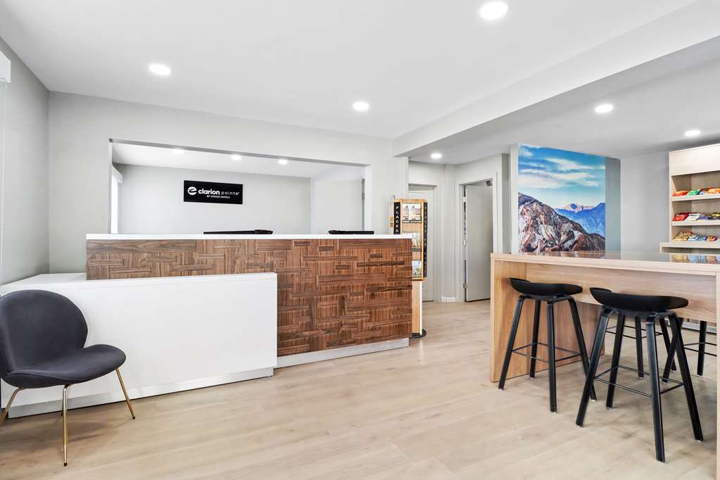 Clarion Pointe Ridgecrest near China Lake Naval Station - photo 14