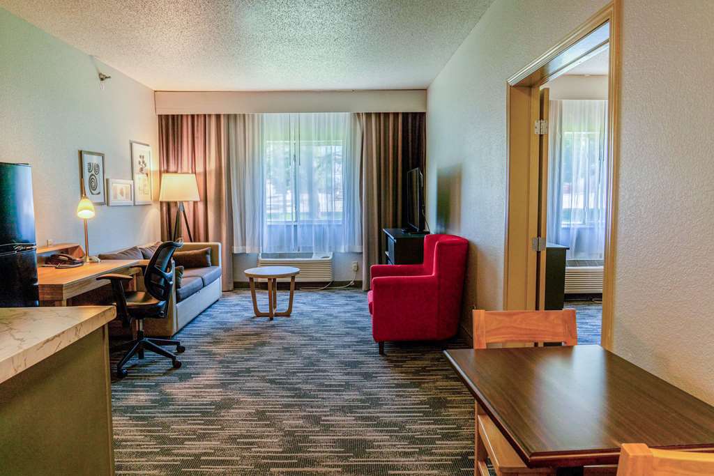 Country Inn & Suites by Radisson Brookings SD - photo 10
