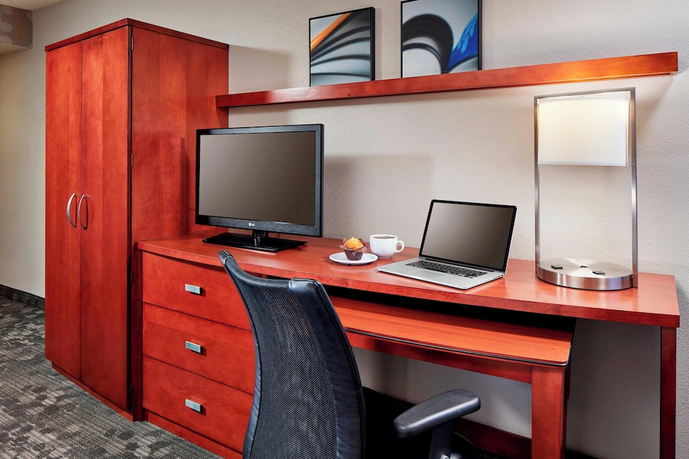 Courtyard by Marriott Vallejo Napa Valley - photo 14