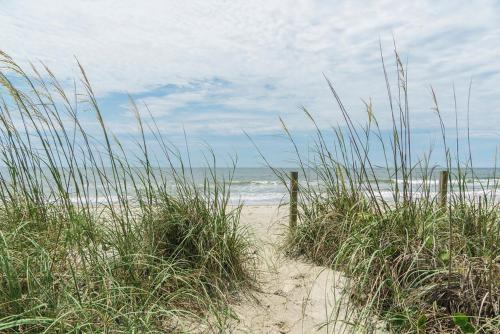 Another Beach Experience by Oak Island Accommodations - photo 14