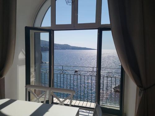 Dipintodiblù — Meta — photo 2