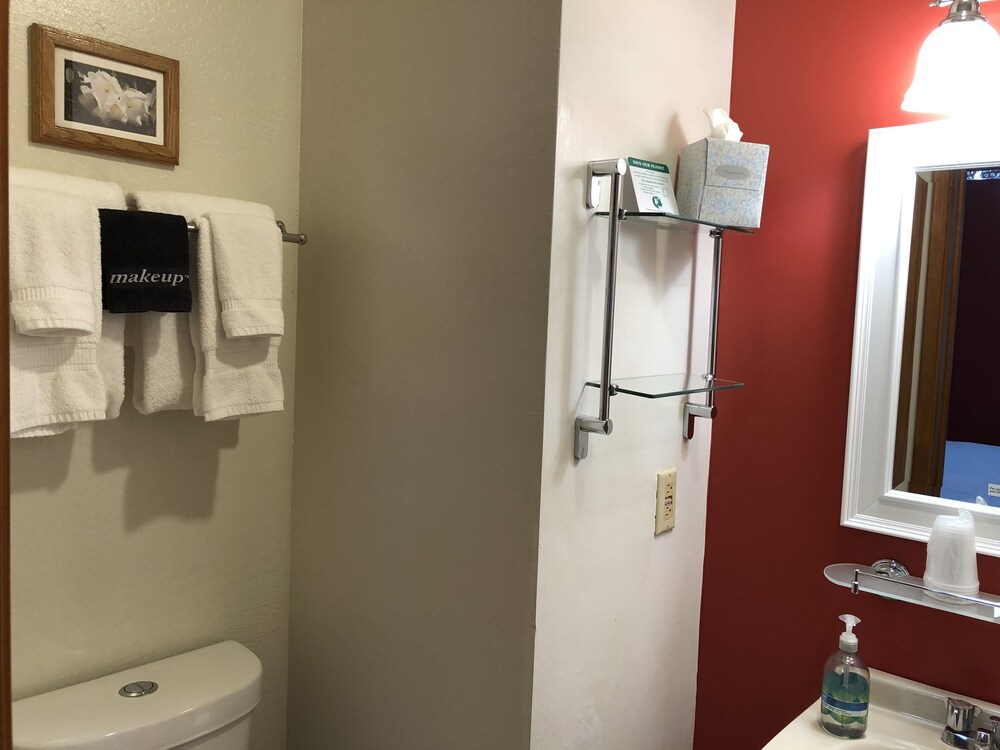 Country Inn Bed and Breakfast - photo 21