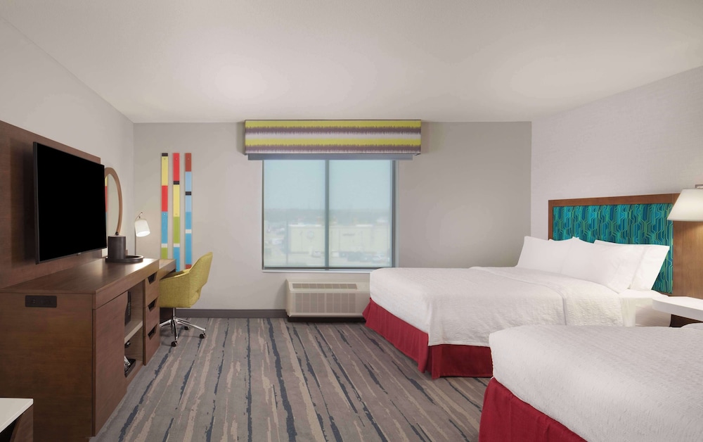 Hampton Inn Ogallala - photo 7