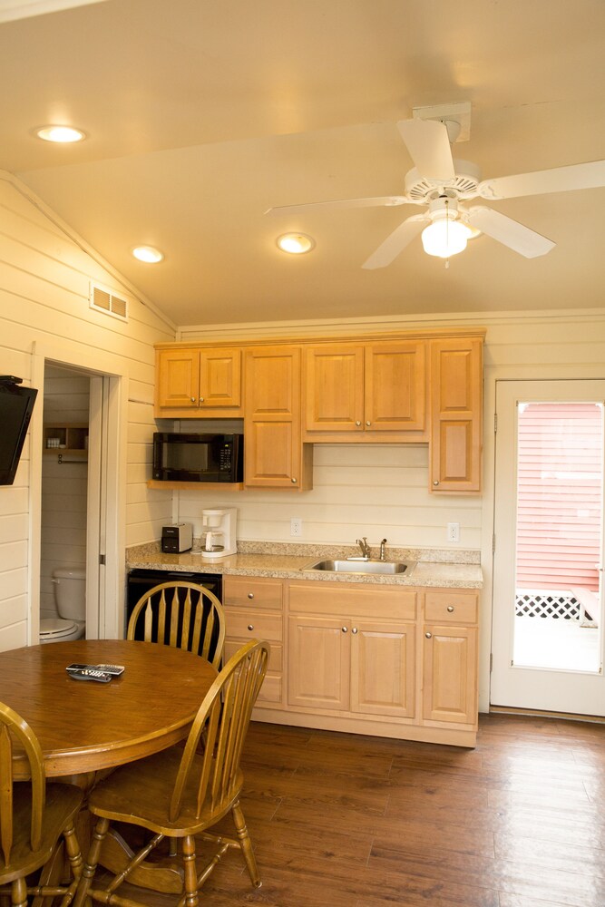Indiana Beach Accommodations - photo 12