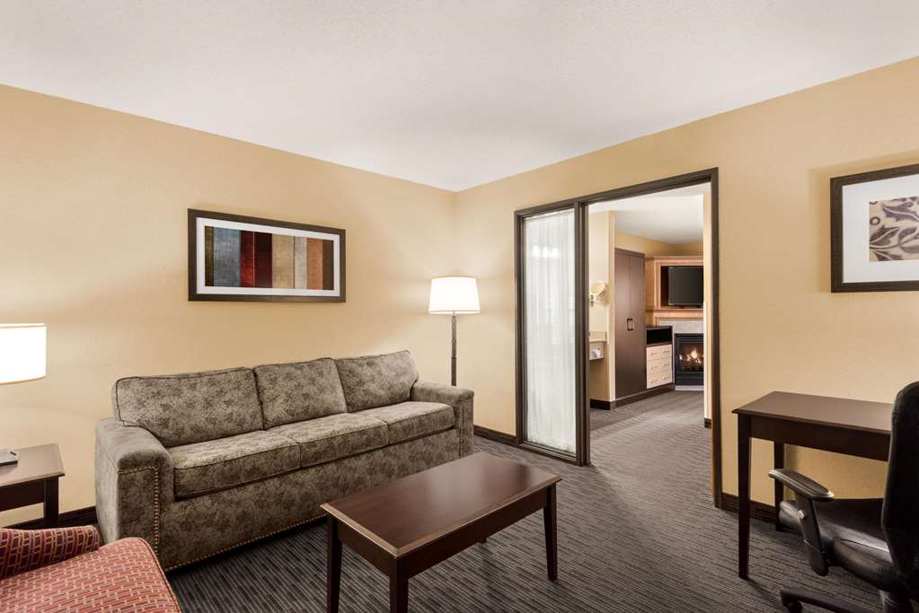 AmericInn by Wyndham Detroit Lakes - photo 63