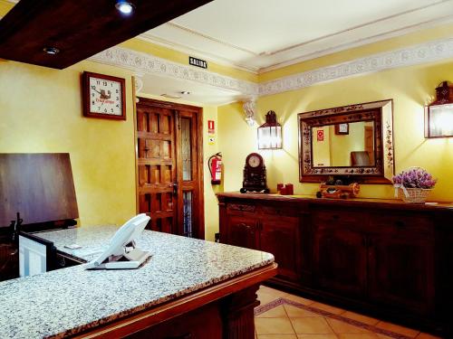 Hostal Maria Ronda hotel Vista Alegre Madrid