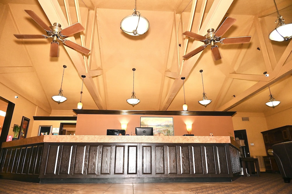 Fortune Inn And Suites Newport - photo 13