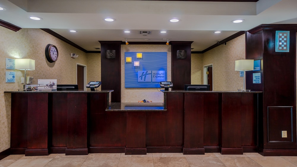 Holiday Inn Express & Suites Pampa by IHG - photo 74