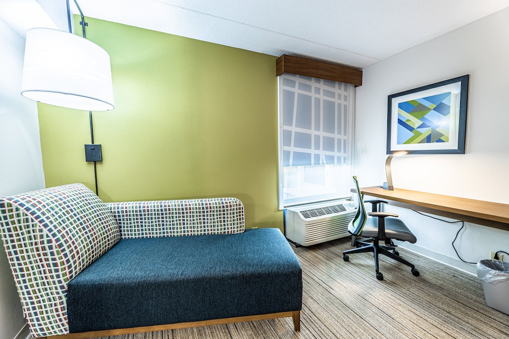 Holiday Inn Express Indianapolis South by IHG - photo 27
