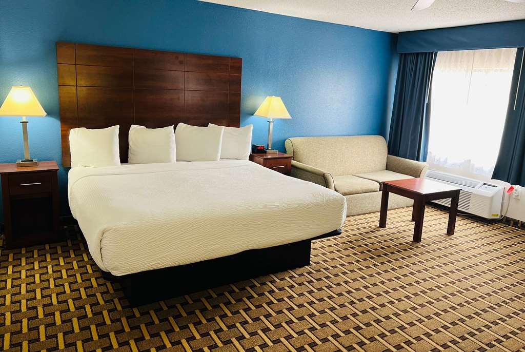 Baymont by Wyndham La Crosse Onalaska - photo 12