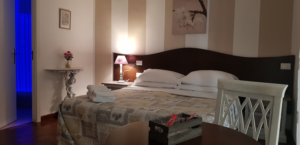 Napoli Centrale - carbon neutral hotel in Naples