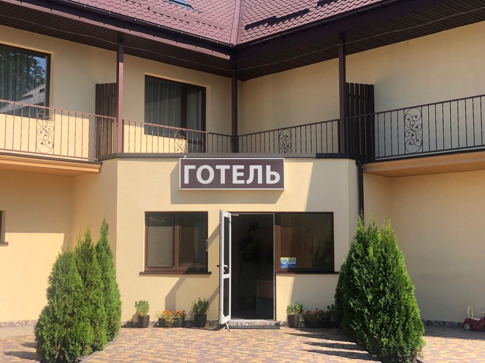 Veles Hotel — hotel in Brovary