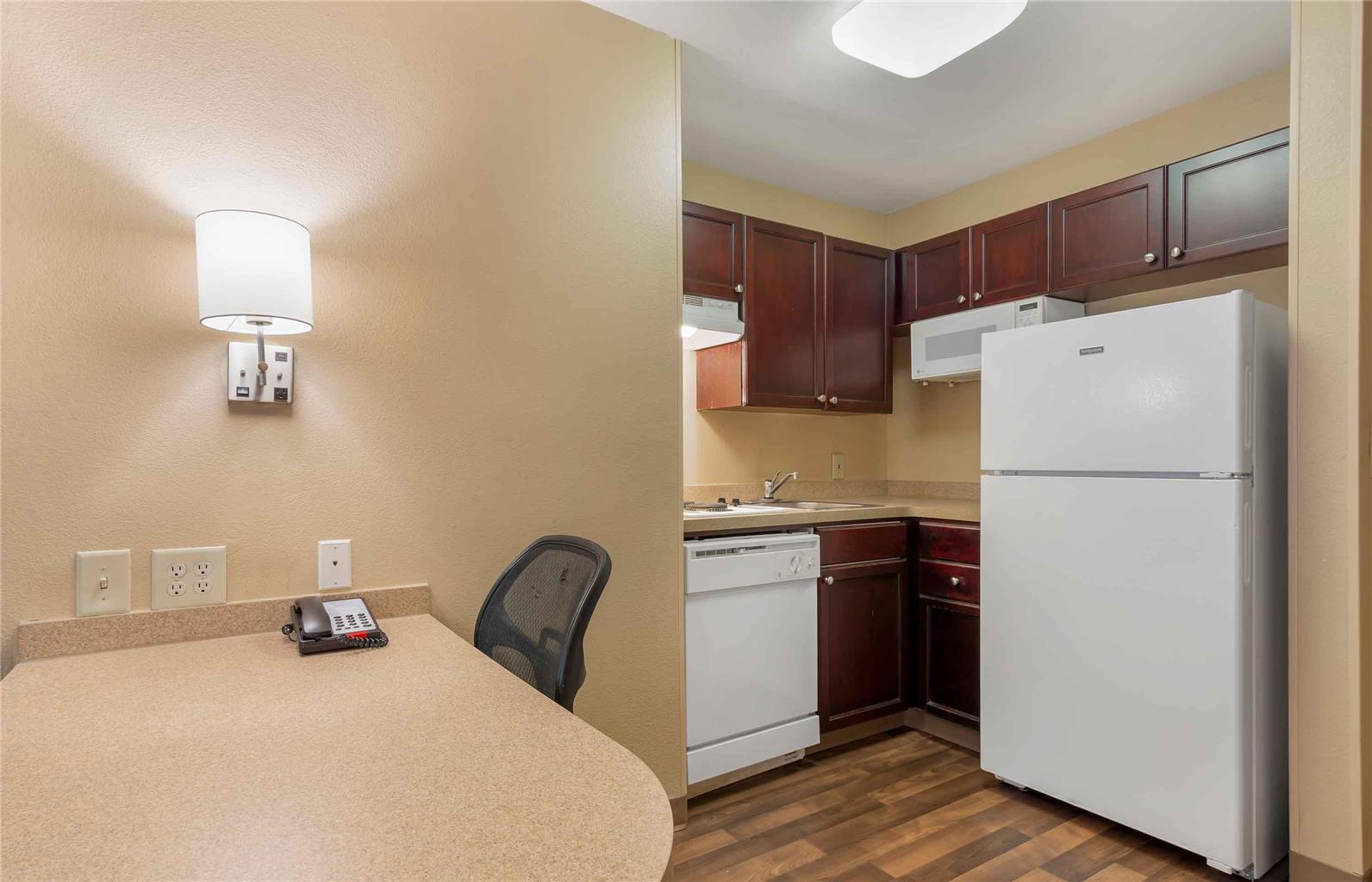 Extended Stay America Suites Atlanta Alpharetta Northpoint W - photo 31