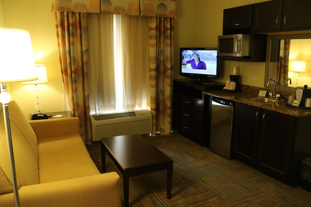 Holiday Inn Express Hotel & Suites PERRY by IHG - photo 16