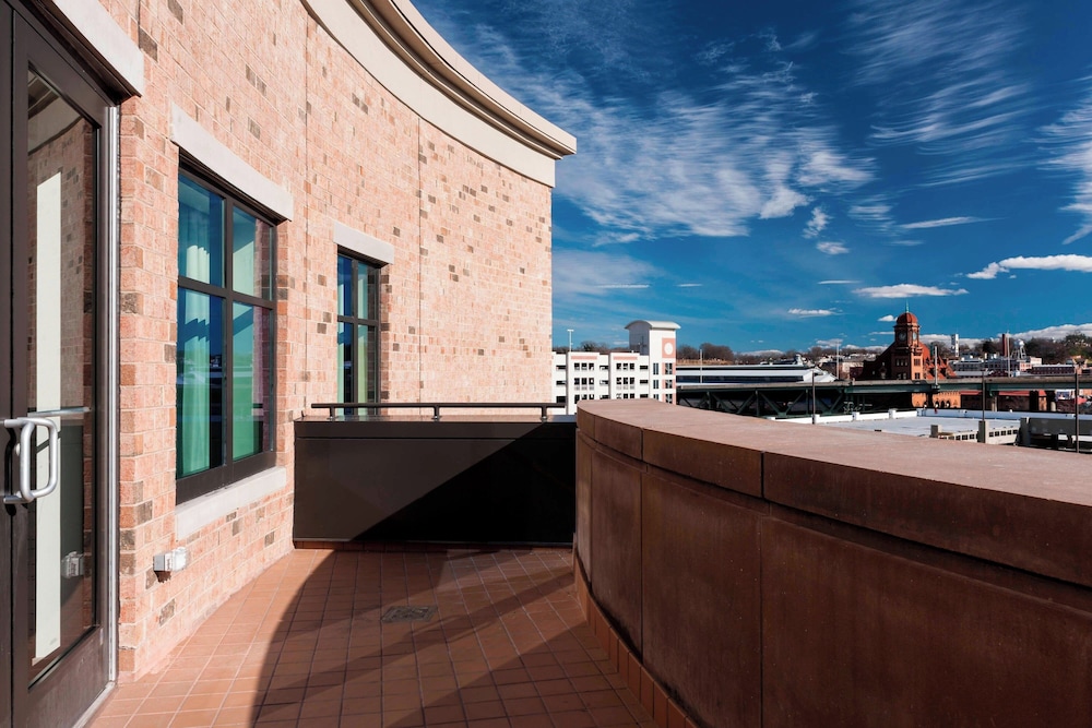 Residence Inn by Marriott Richmond Downtown - photo 28