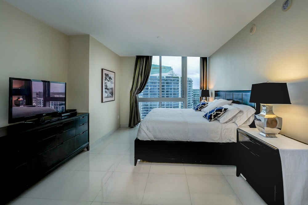 Private Residences at ICON Twr3 by JOS17 - photo 25