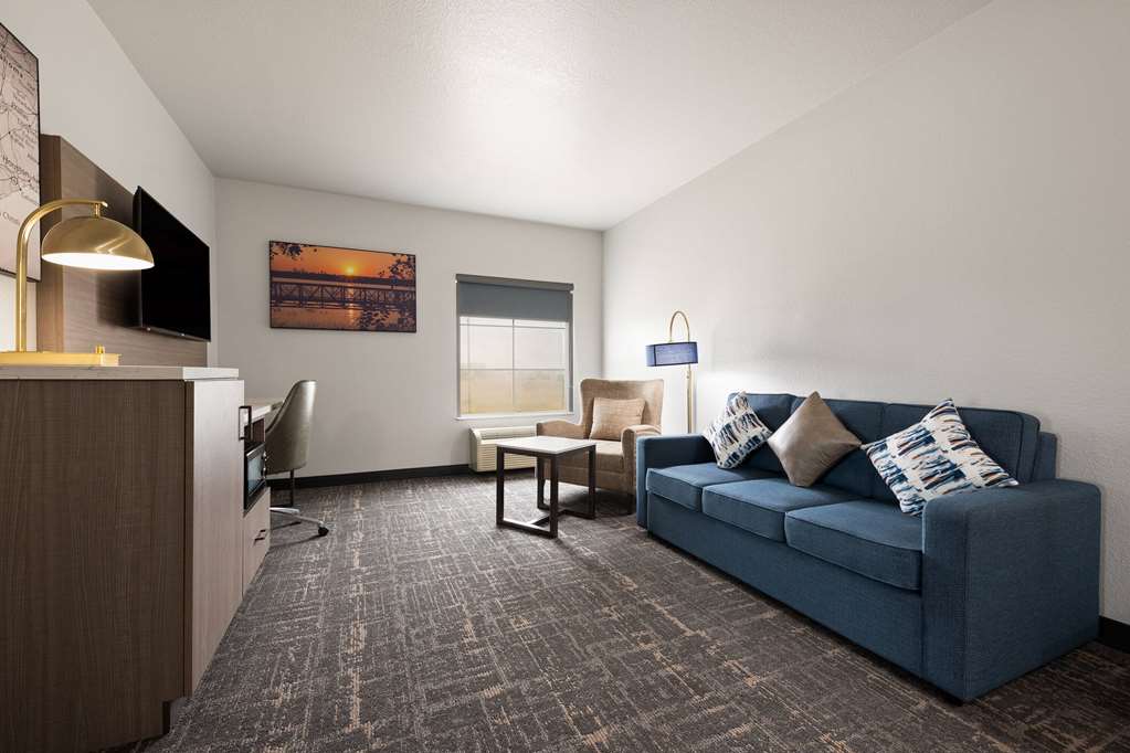 La Quinta Inn & Suites by Wyndham Ft. Worth Forest Hill TX - photo 22