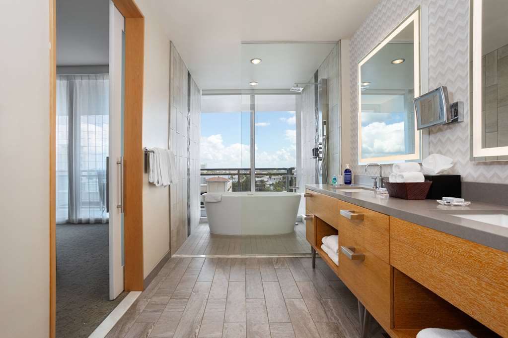 Wyndham Grand Clearwater Beach - photo 72