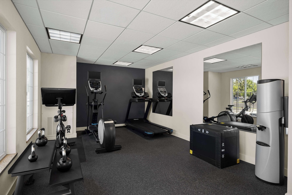 Homewood Suites by Hilton Bakersfield - photo 21