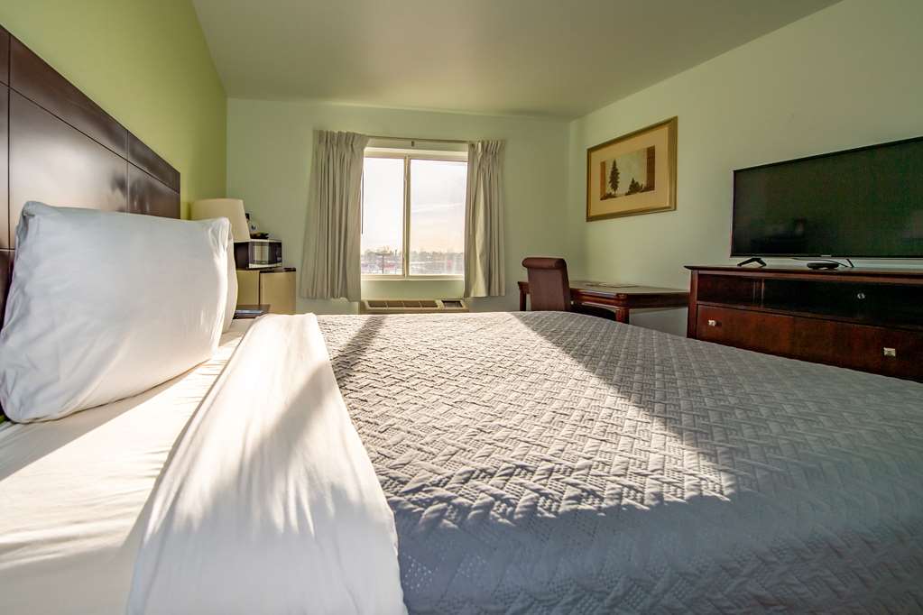 Rodeway Inn Central Colorado Springs - photo 11
